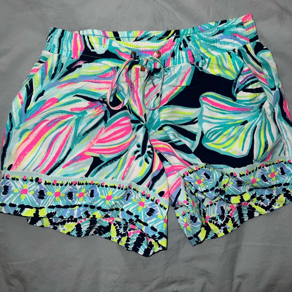 Lilly Pulitzer High Tide Navy Dancing Lady Katia Stretch Shorts size XXS
